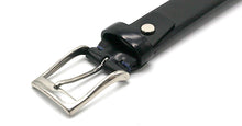 画像をギャラリービューアに読み込む, attire ITALIAN ADVAN LEATHER(ブラック)のバックル(表)